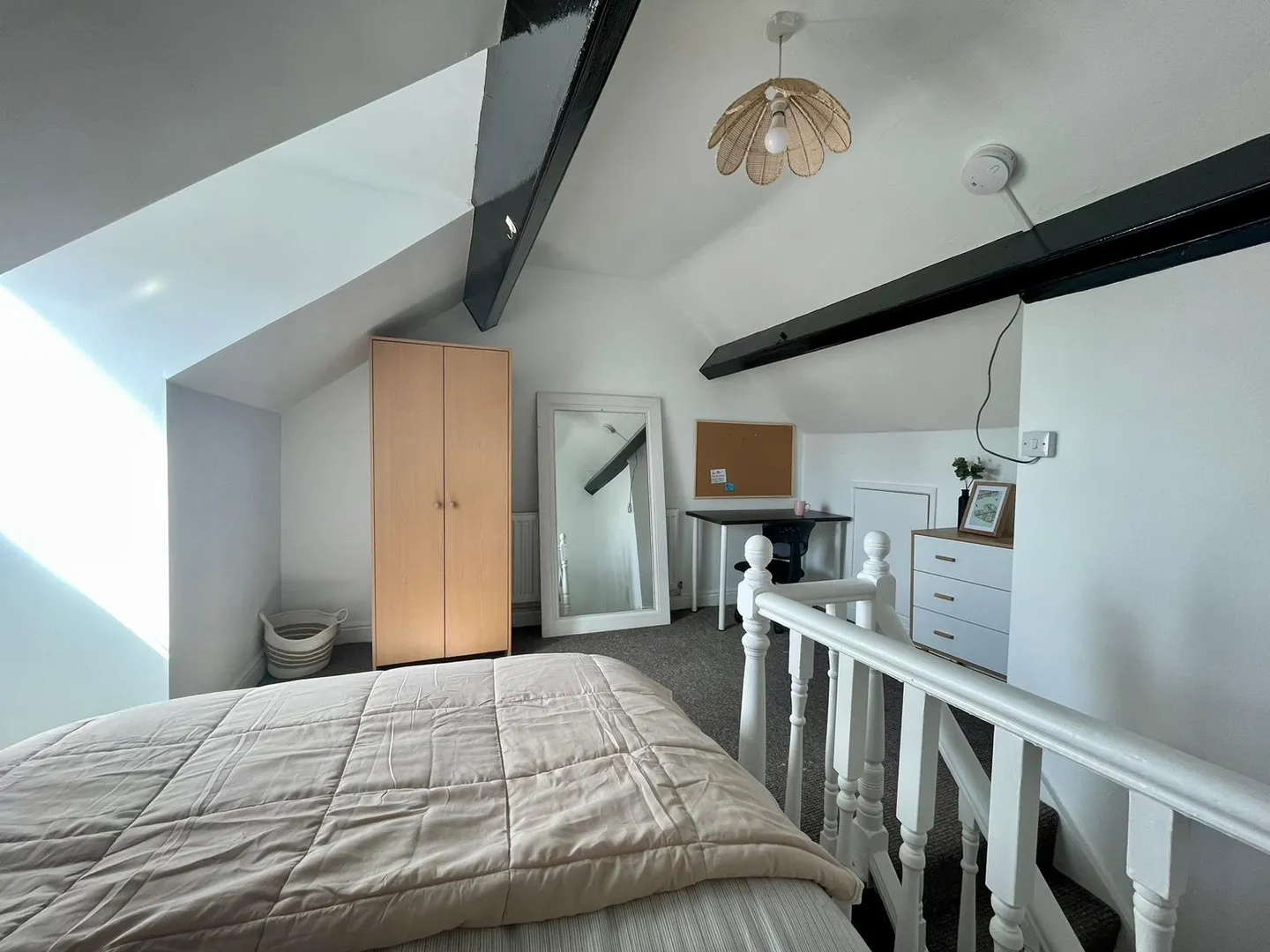 High Street // 4 Bed House // Aug 2026 - Image 1